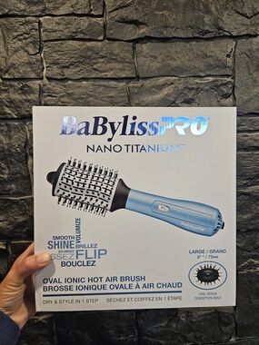 BaByliss Nano Titanium Blue Oval Ionic Hot Air Brush Large 3"